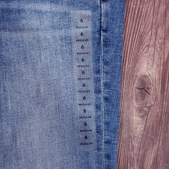 NWT American Eagle Womens 6/28W Super Hi-Rise Flare Jeans Distressed Raw Hem - Picture 5 of 16